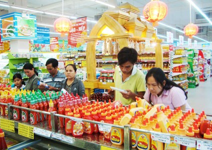 Les Vietnamiens privilégient les marchandises vietnamiennes - ảnh 4